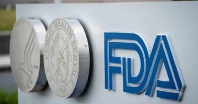 FDA、COVID-19ワクチンの緊急使用許可を取り消す