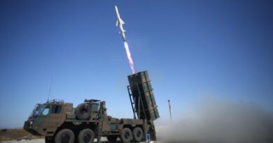 【熊本・健軍駐屯地】国内で初めての配備 「反撃能力」持つ長射程ミサイルなど搬入