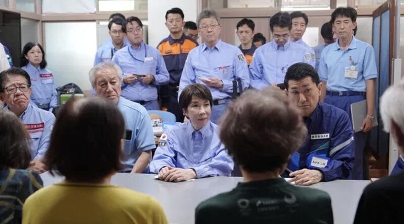 【熊本地震】高市首相の訪問は、体育館ではなくエアコンが効いて全員に段ボールベッドがあてがわれている教室だった